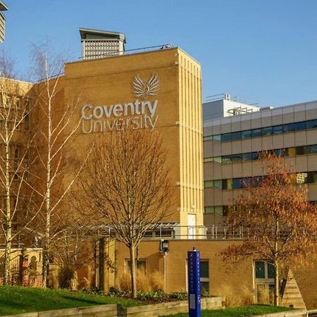 Comfortable Town House In Coventry City Centre Villa Buitenkant foto